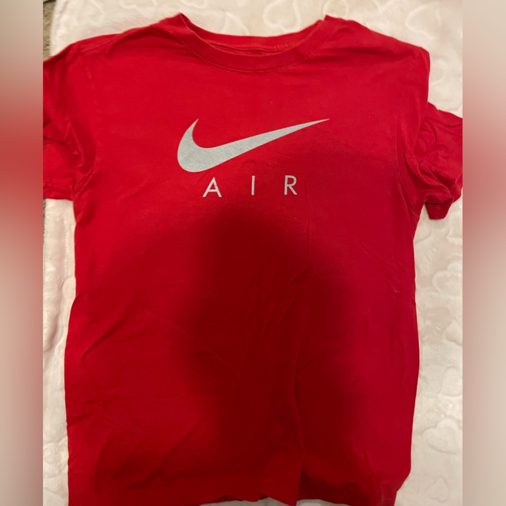Nike T